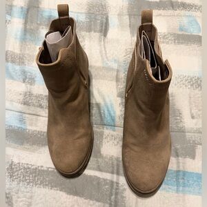 Women’s Tan Ankle Boots